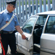 Fuggono all'alt, uno viene arrestato