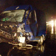 Frontale tra auto e furgone: due gravissimi