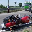 Scontro al rond�: motociclista ferito