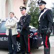 Razzia di rame al cimitero: ladri messi in fuga dai carabinieri