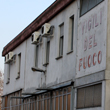 Caserme, "altro mest�r crem�sch?" 