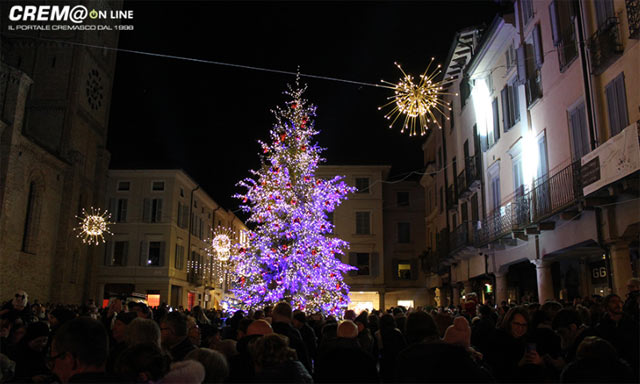Albero Di Natale Online.L Albero Di Natale 2019 Illuminera Piazza Garibaldi