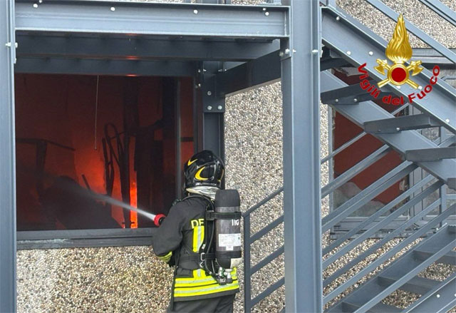 Grosso incendio a Gadesco Pieve Delmona