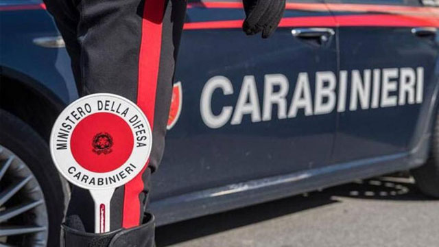 Castelleone: calci alle auto in sosta, denunciato