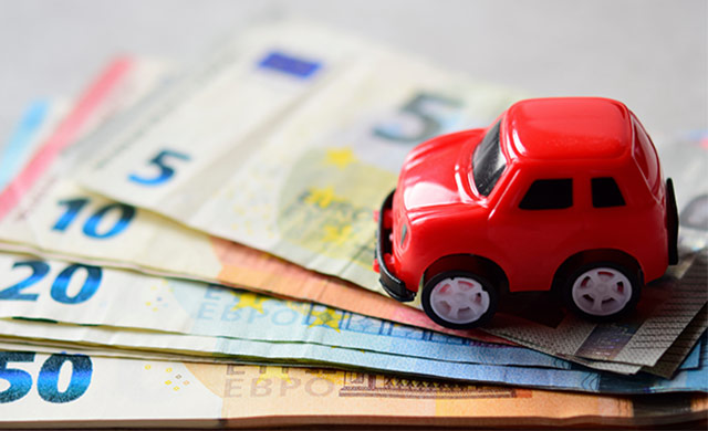 Lombardia riduca la tassa automobilistica