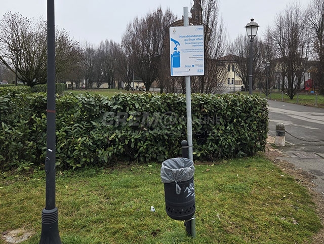 Più fototrappole e cestini stradali 'bilingue'