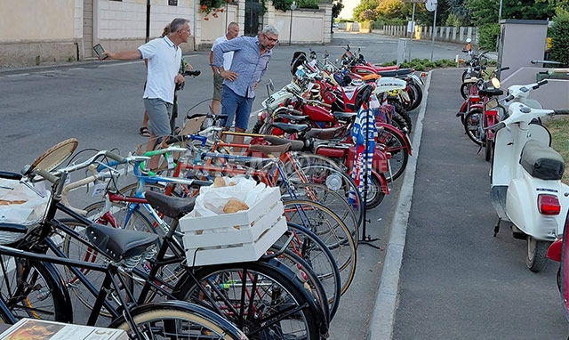 Moscazzano. Alla sagra truccabimbi e cimeli  
